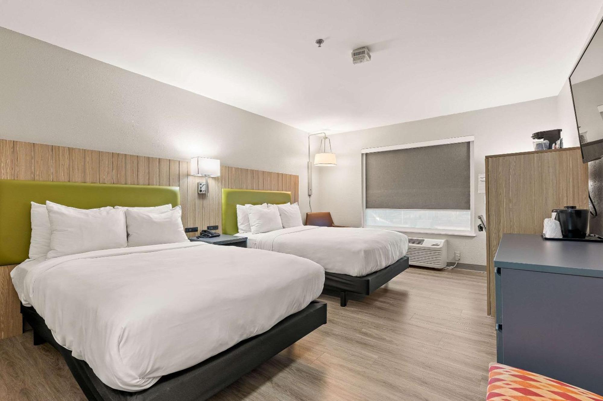 Country Inn & Suites By Radisson, Asheville - Outlet Mall Exteriér fotografie